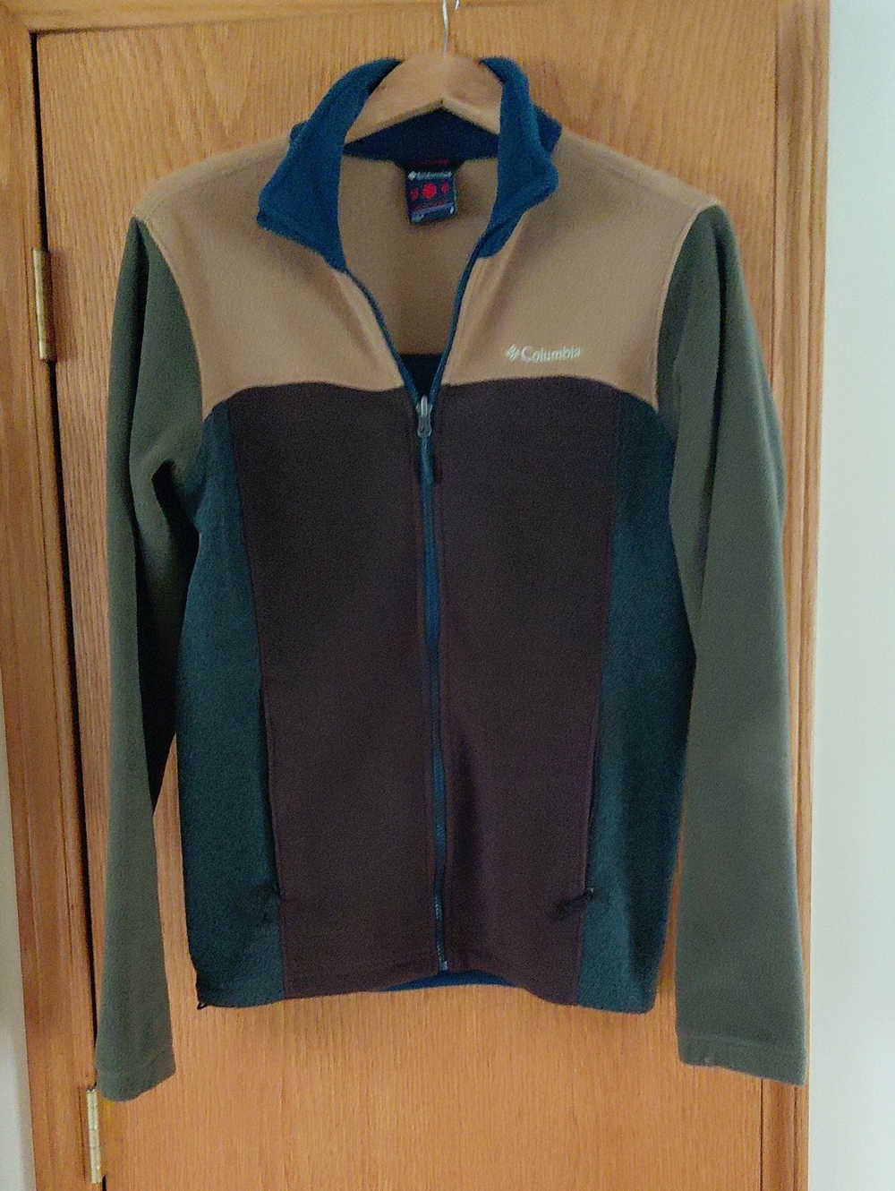 Columbia interchange fleece.